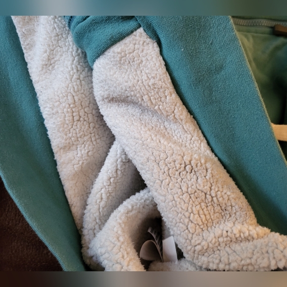 Sherpa lined zip up hoodie - Picture 4 of 4